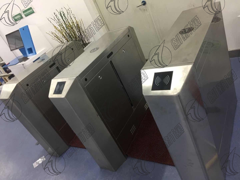 精准翼闸